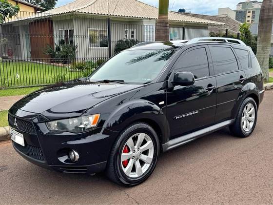 MITSUBISHI OUTLANDER 3.0 GT 4X4 V6 24V GASOLINA 4P AUTOMÁTICO